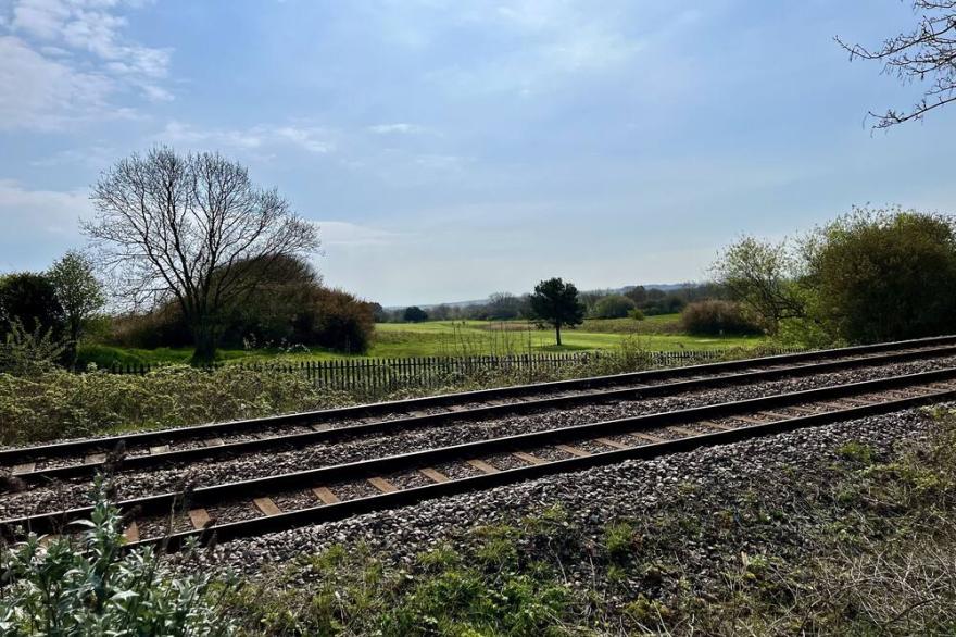 Gladimere Retreat Luxury Caravan at the Coast