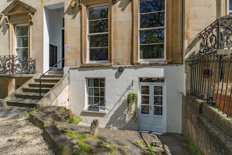 2 bedroom accommodation in Cheltenham