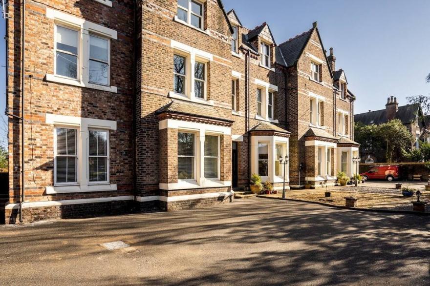 Pass the Keys | 2 Bed Apartment in the leafy suburbs of Liverpool