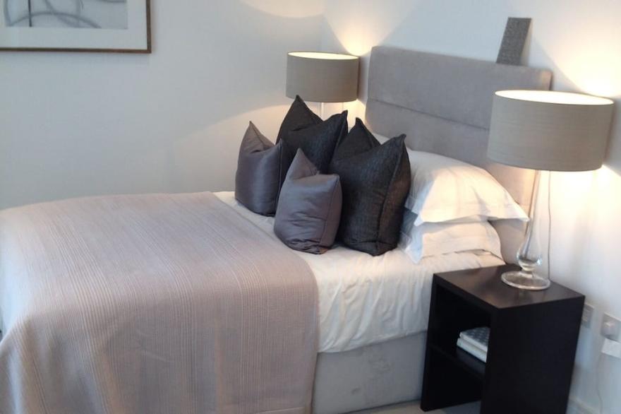 Luxury Mews House in Great Location