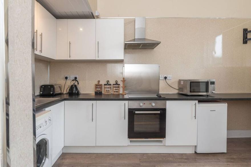 Contemporary 3 Bed City Centre Appartment - Ensuite