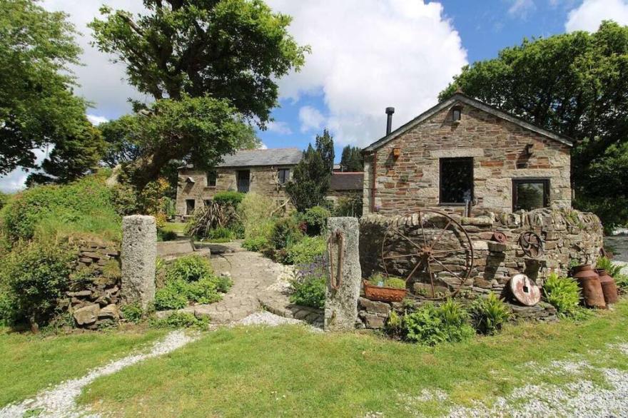 Nuthatch - Traditional Cornish Stone Cottage