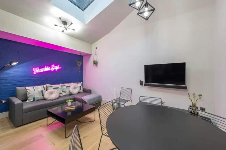 Trendy 2bed 2bath, Covent Garden