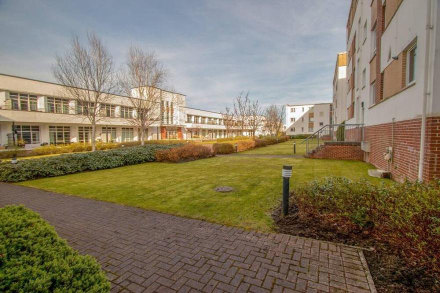 Stunning 3 Bed Apartment