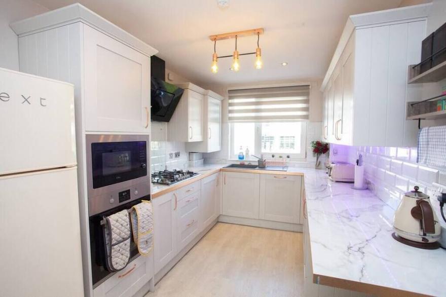 Stunning 3 Bed Apartment