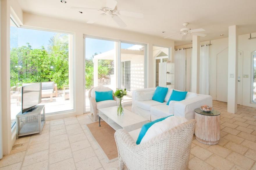 Aqua Del Rose 2 BR Cottage
