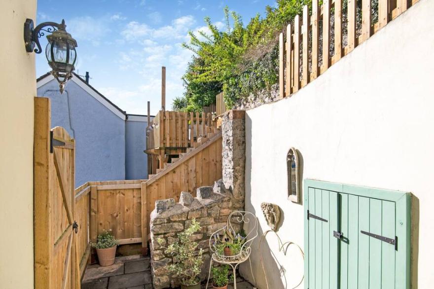 2 bedroom accommodation in Cheddar
