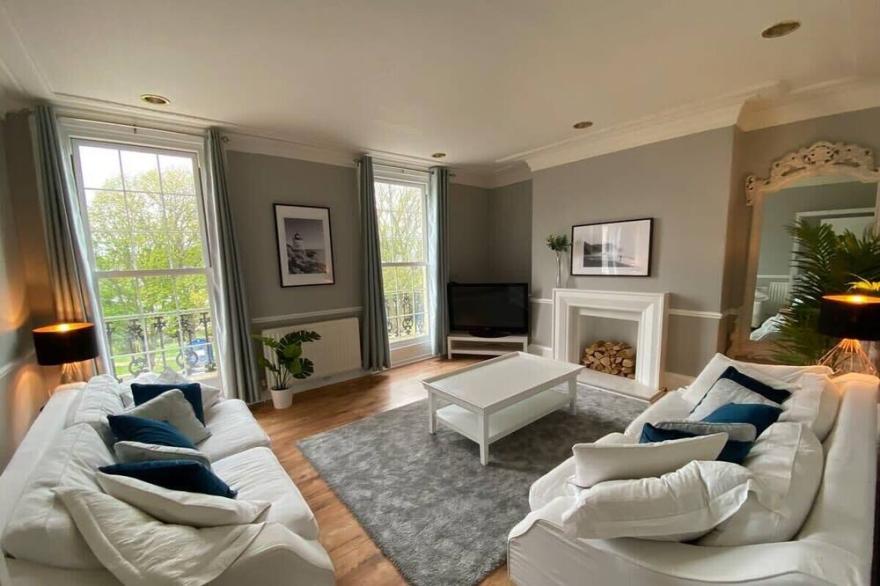 Waimea House *Beach front *The best sea views *North/South bay