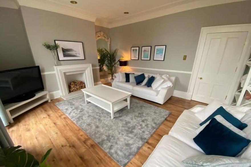 Waimea House *Beach front *The best sea views *North/South bay