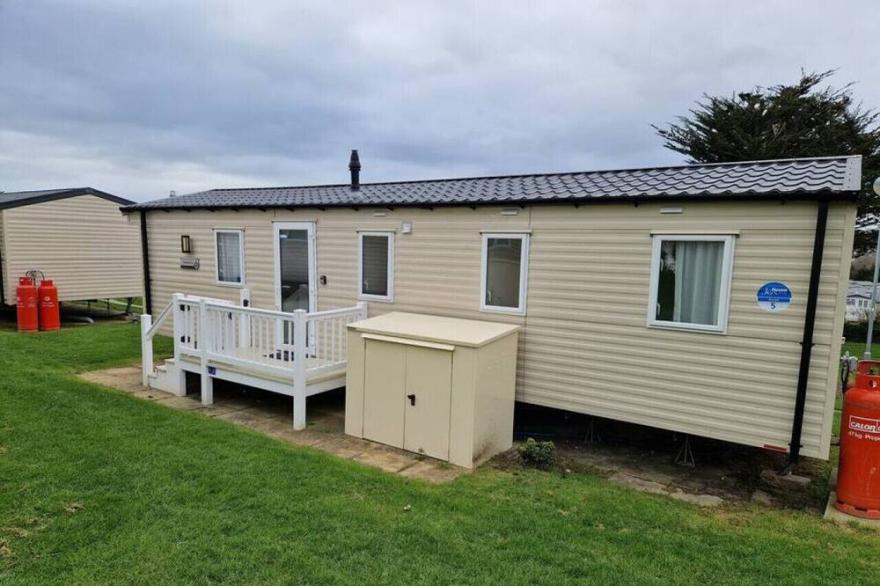 3 Bed hideaway @ Weymouth Bay