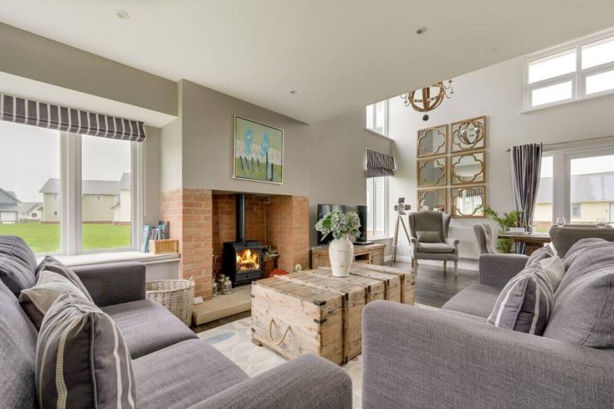 The Lantern House - Three Bedroom House, Sleeps 6