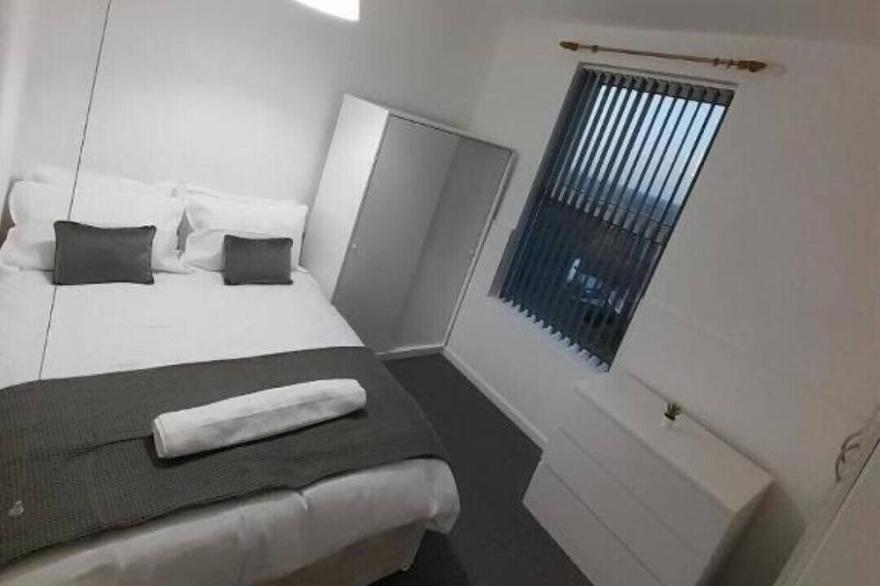 Luxurious 4 Bedrooms House for Contractors and Holiday With Free Wifi