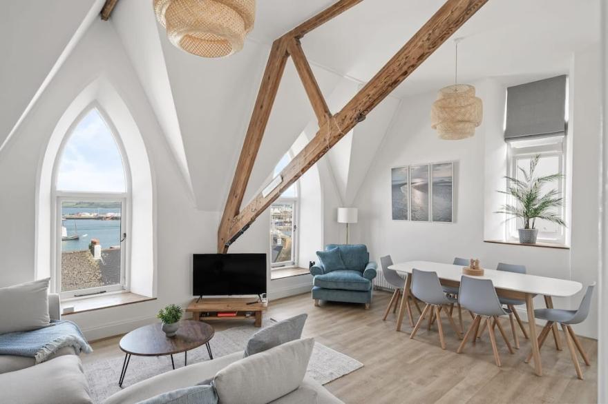Penthouse Apartment with Sea Views, Falmouth