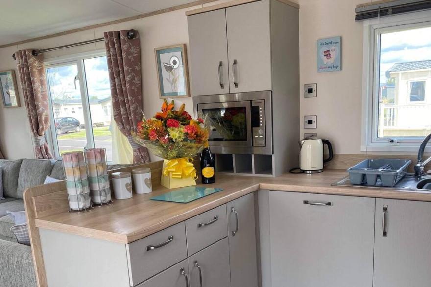 Swan Luxury Caravan