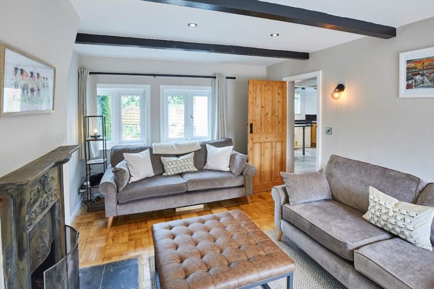 Highmoor - Three Bedroom House, Sleeps 6