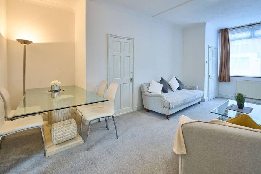 Host & Stay | Portside Retreat