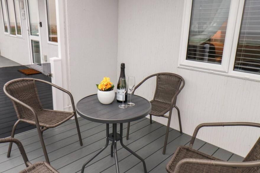 BONNY BAY, family friendly, luxury holiday cottage in Wilsthorpe
