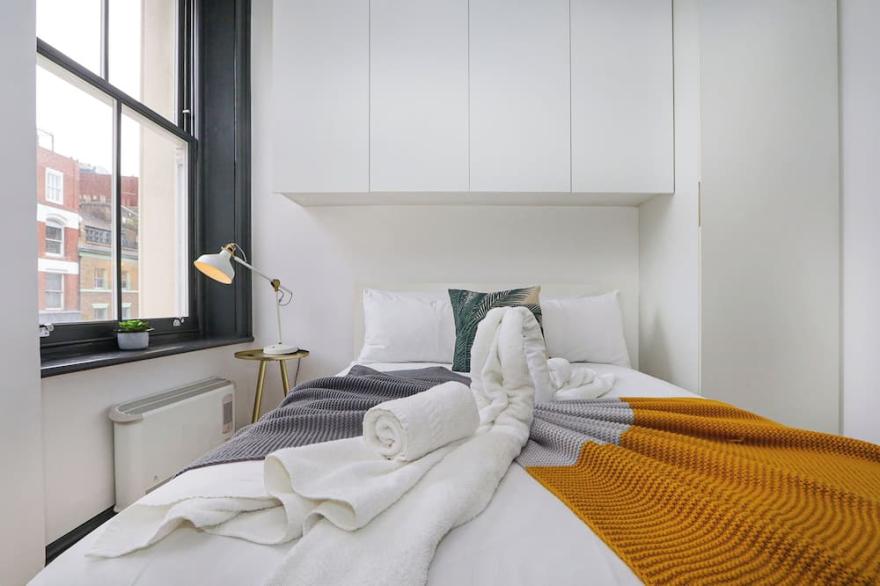 Shoreditch · Cute, Elegant Apartment in lively High Street