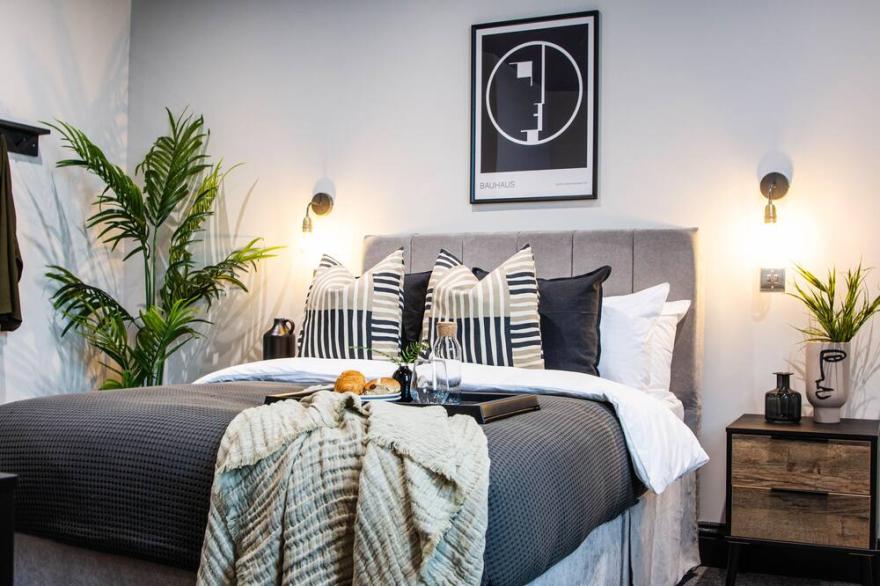 Modern 1 Bed Self Catering Suite