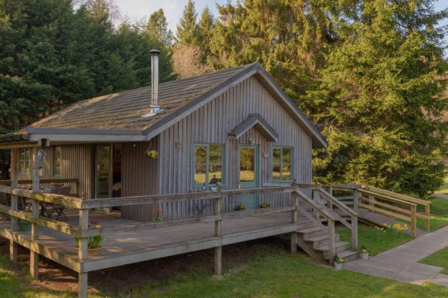 Ben Macdui - sleeps 6 guests  in 3 bedrooms
