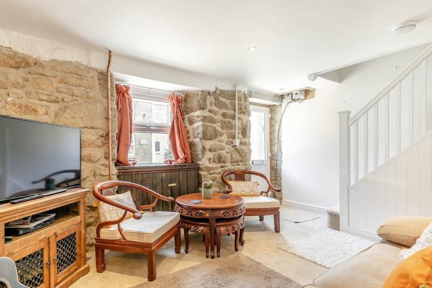 3 bedroom accommodation in Camborne