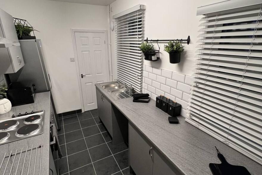 Templar House by Paragon Stays - 3 Bedroom, 6 Beds in Stoke On Trent