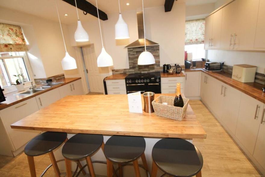 Springfield Farm, Penruddock -  a cottage that sleeps 10 guests  in 5 bedrooms