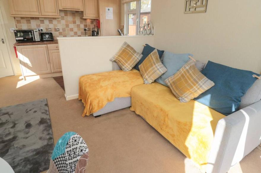 FELTON, pet friendly, country holiday cottage, with hot tub in Felton