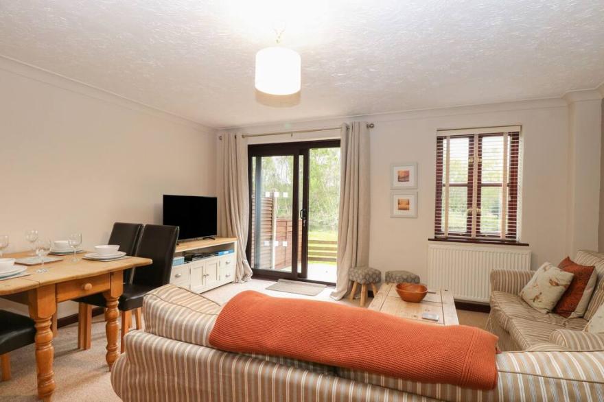 10 RUSTON REACHES, family friendly, with a garden in Stalham