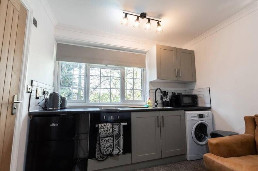 Amber - 1 bedroom Studio Flat