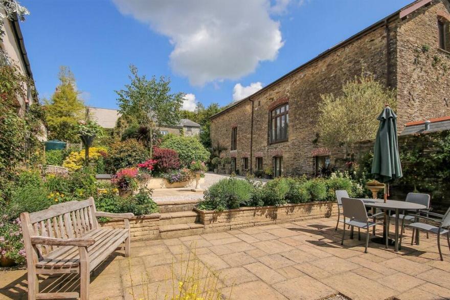 2 bedroom accommodation in Kingsbridge