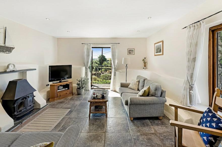 2 bedroom accommodation in Kingsbridge