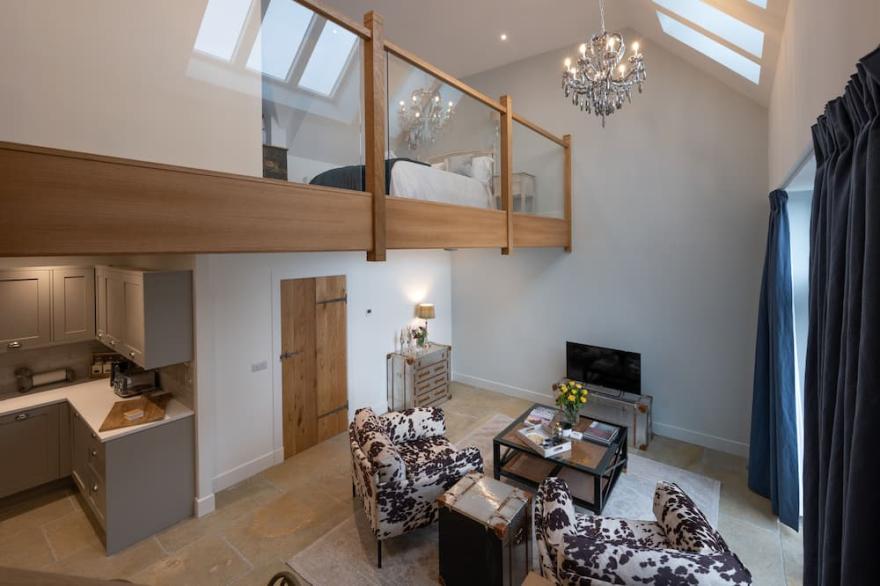 Converted Luxury one Bedroom Steading