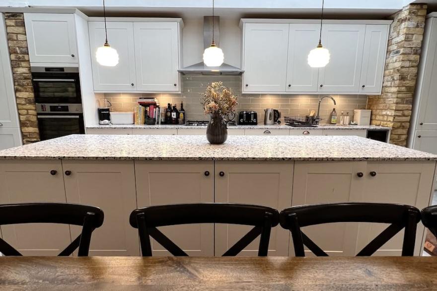 3 Bedroom Renovated Victorian Terrace House