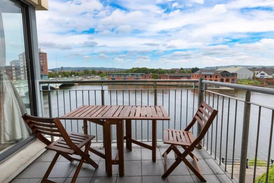 Lagan View 2-Bed Apartment in Belfast