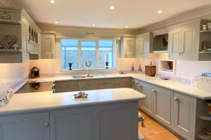 Secluded Escape Near Salcombe - Newhouse Barn