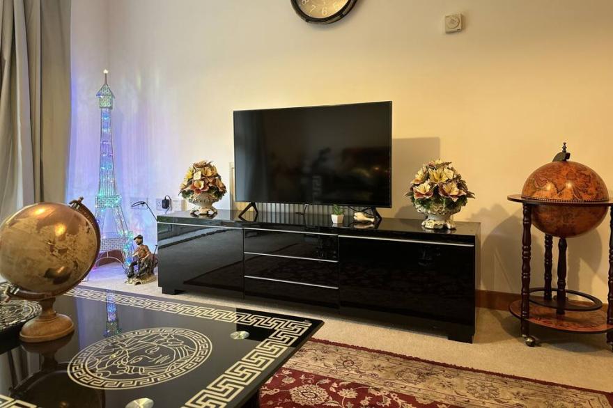 Luxurious 2-Bed Apartment in Maidstone Kent