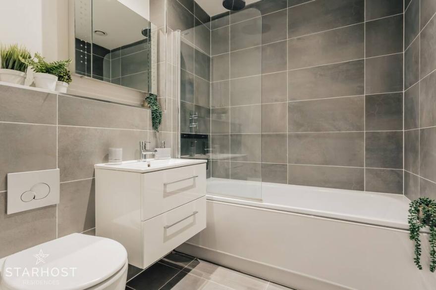 Starhost Residences Large Stylish 1 Bedroom Apartment in Ocean Village