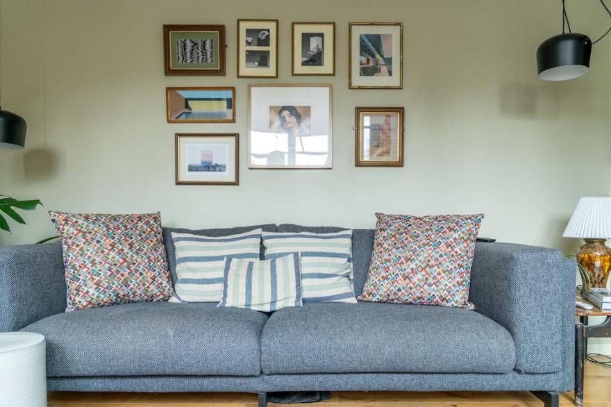 ALTIDO Modern 2-bed flat w/ private terrace