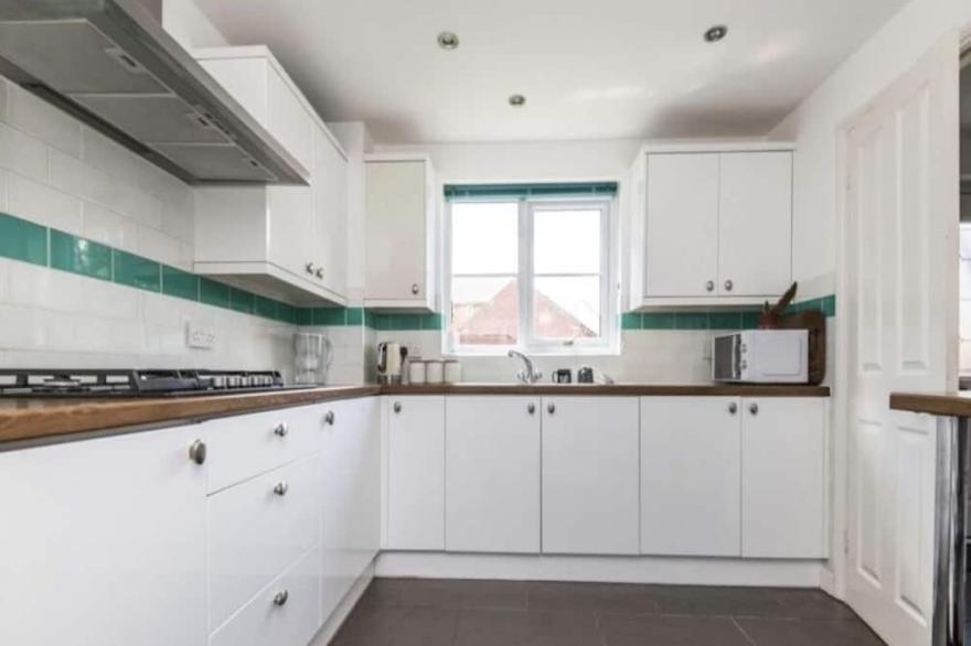 Spacious 4 Bedroom Property With Plenty Room of off Road Parking