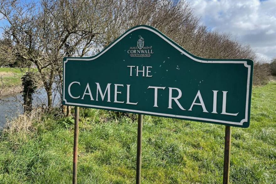 Cornish Holiday Home, Adjacent to the Camel Trail