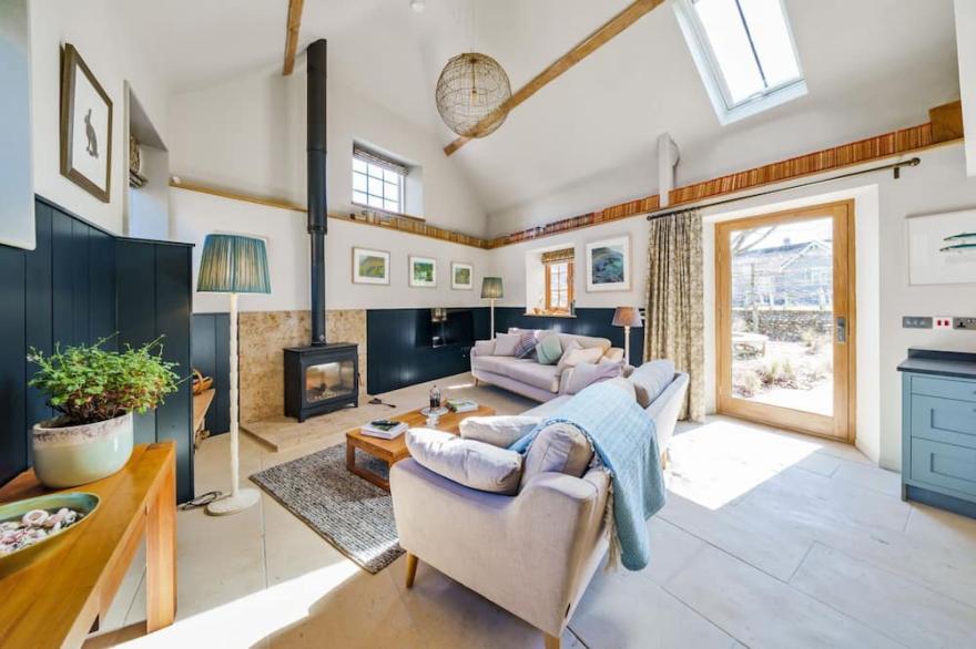 Whitechurch Stables - sleeps 2 guests  in 1 bedroom