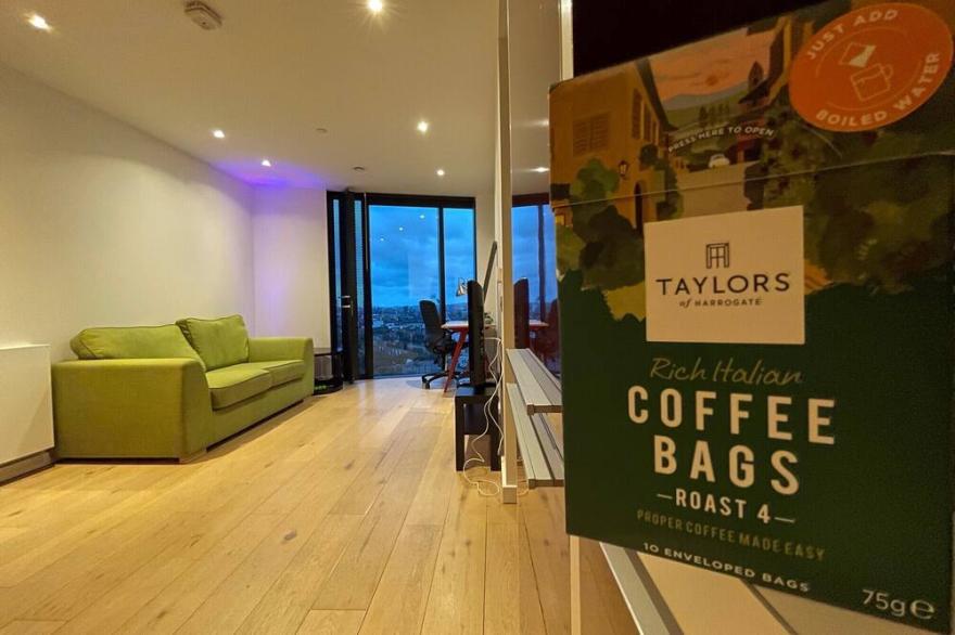 Gorgeous Flat in Amazing London Location, Incredible Views - Great Transport