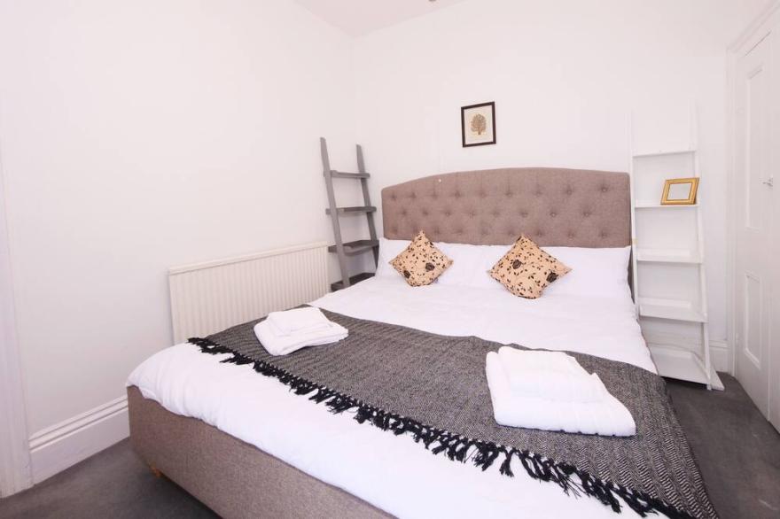 3-Bedroom house in central location