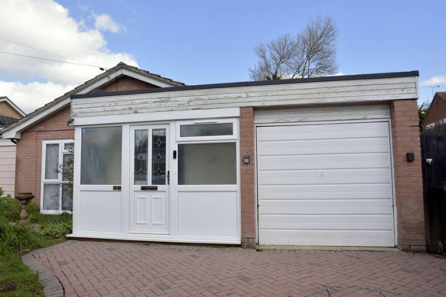 Lindrick Villa - 3BD Bunglow