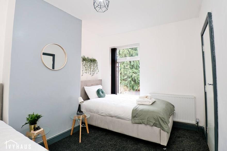 Birmingham City Home Away From Home - Close to City Centre