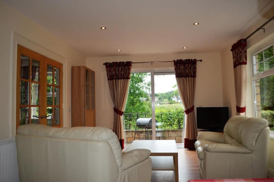 Riverview Fishing Lodge 4**** Located in the centre of Northern Ireland