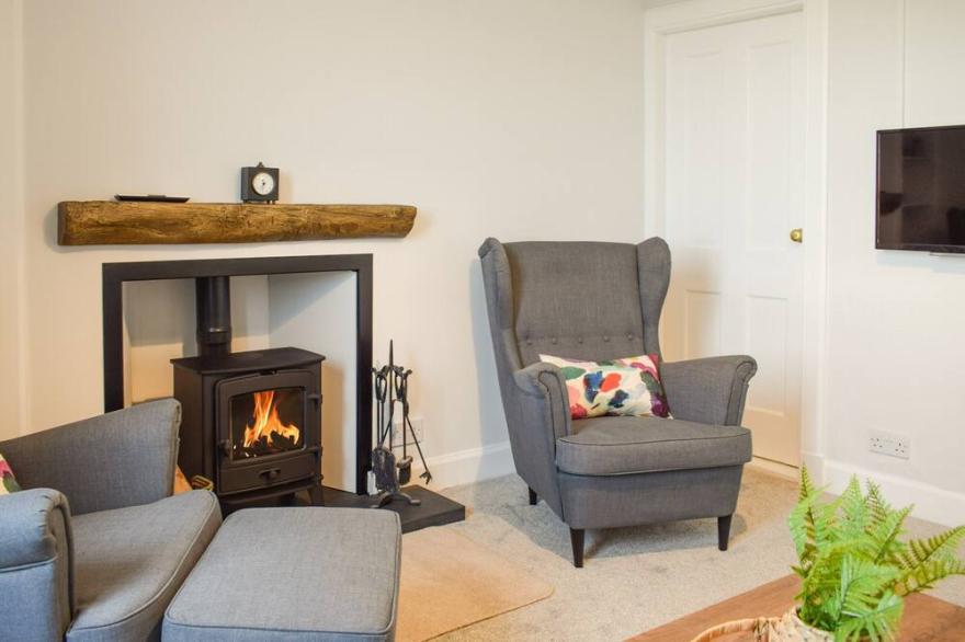 2 bedroom accommodation in Burntisland