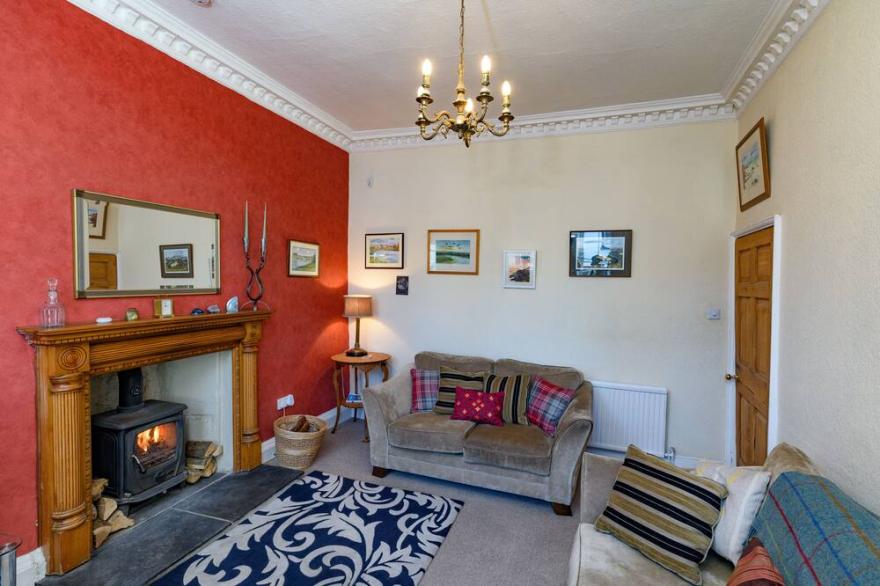 HORSEMARKET APARTMENT, pet friendly, with open fire in Kelso