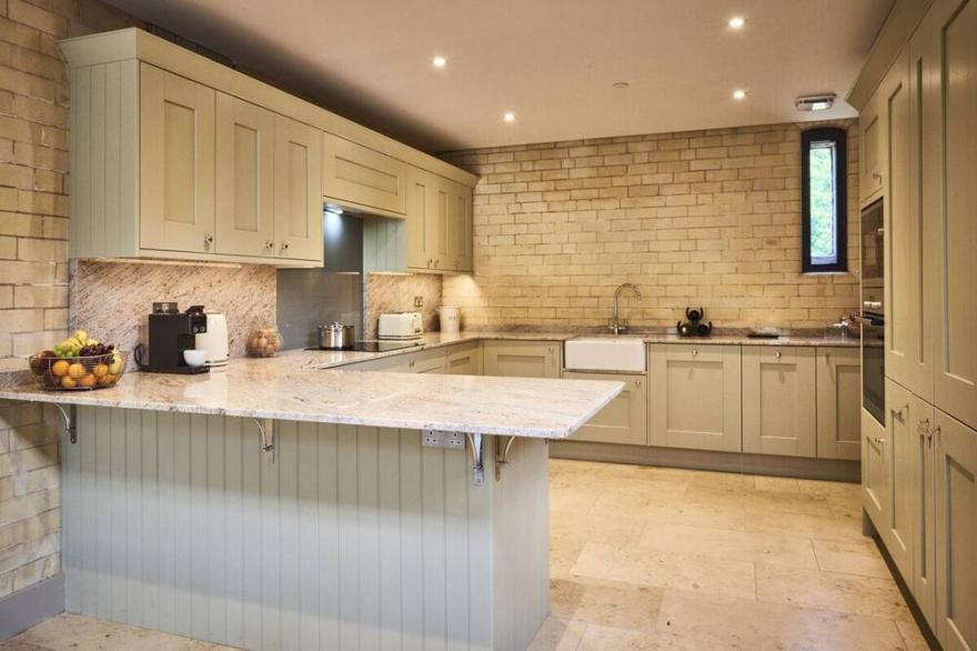 The Peppercorn - Three Bedroom Villa, Sleeps 6